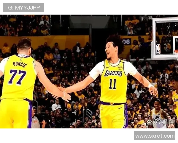 2017年12月10日湖人与黄蜂激战回顾:精彩瞬间与比赛亮点分析 2017年12月10日湖人与黄蜂激战回顾:精彩瞬间与比赛亮点分析